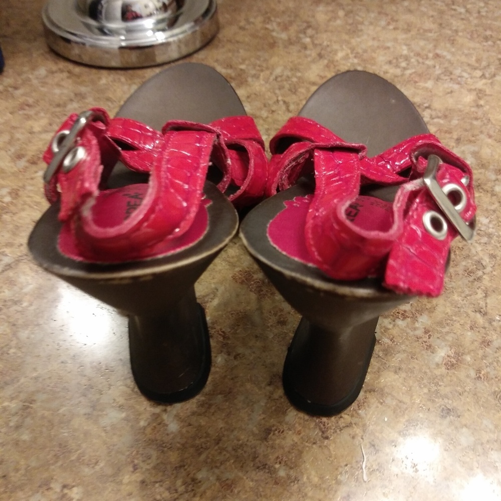Andrea collection small heels size 7